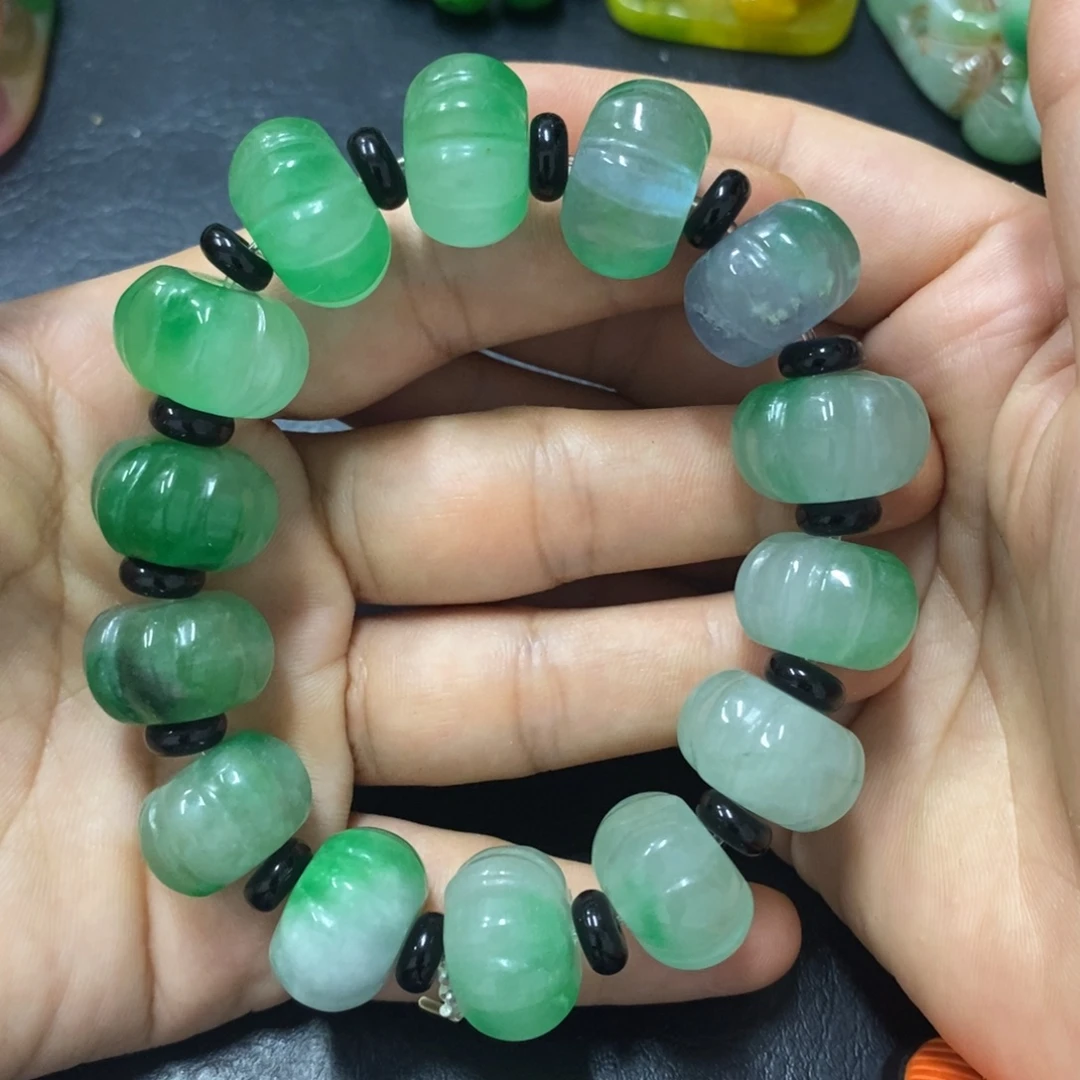白玉菩提吊坠摆件