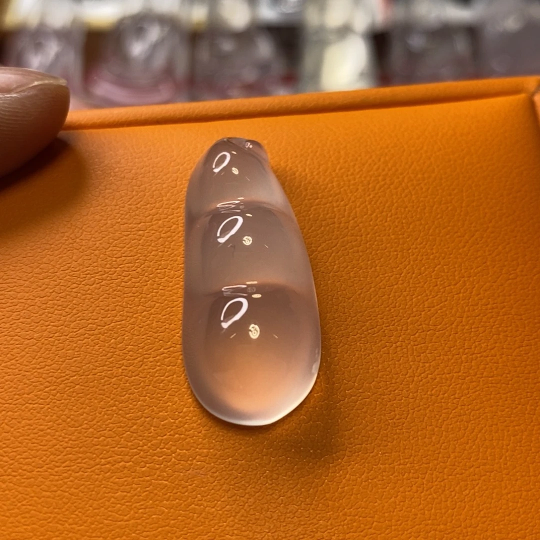 石英质玉未镶嵌吊坠