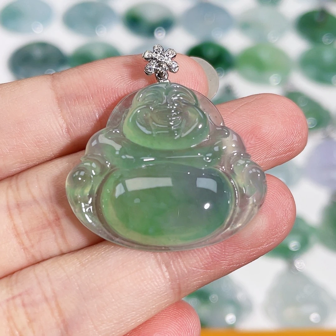 颈饰18K金镶嵌翡翠吊坠