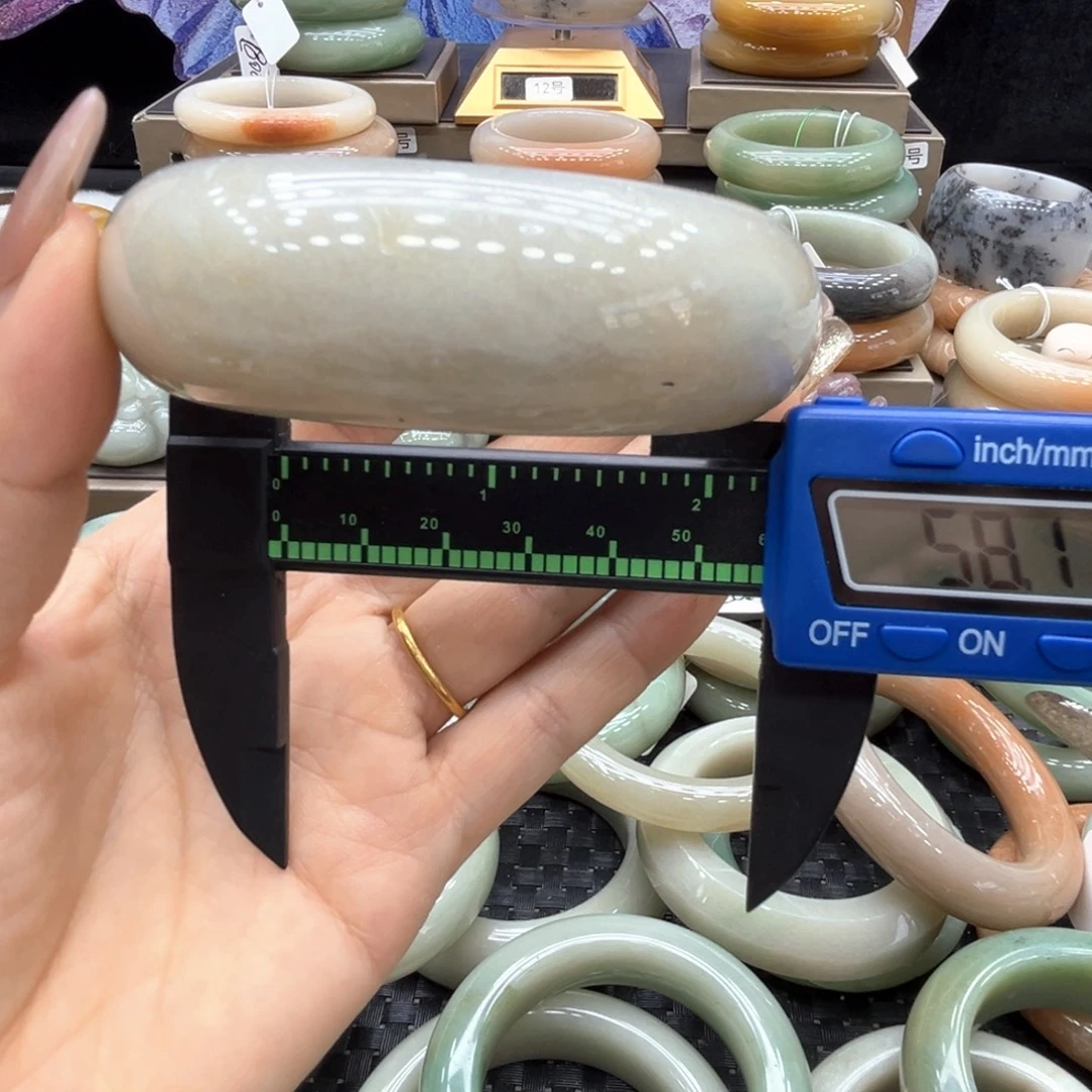 石英质玉合金手镯