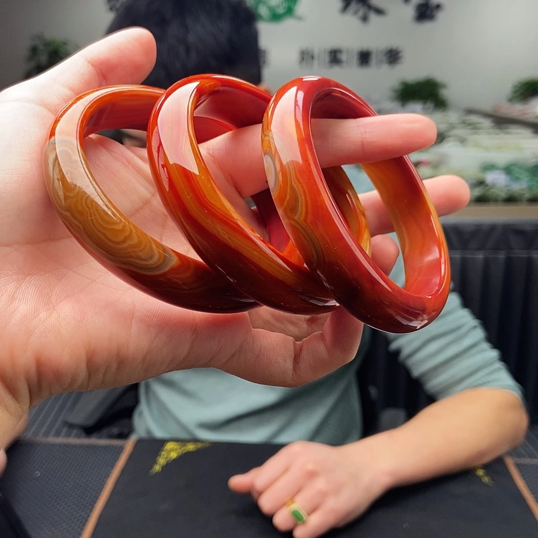 玛瑙/玉髓未镶嵌手镯60-63颜色多样性发拍一发一