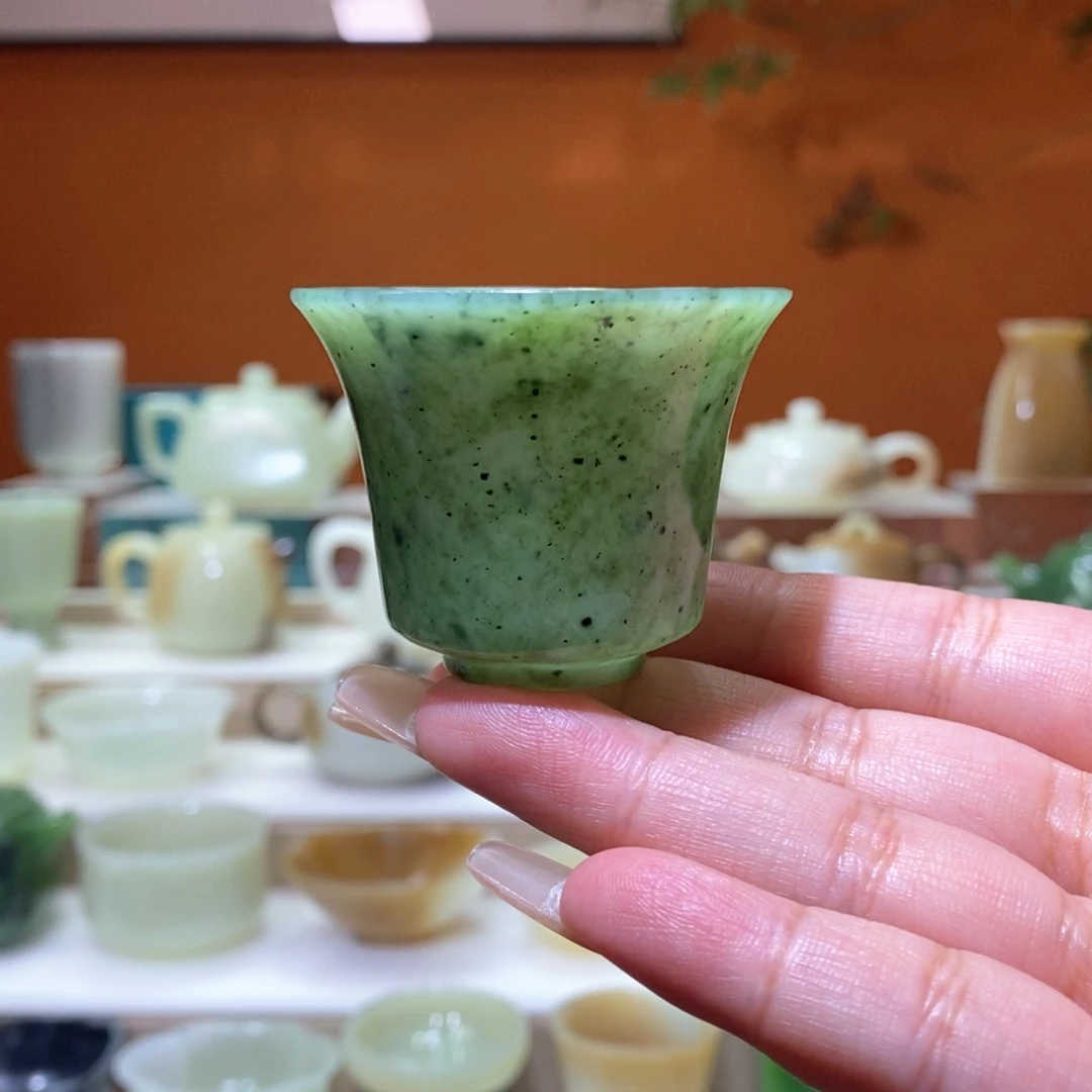 未镶嵌和田玉挂件和田玉仰钟杯福利