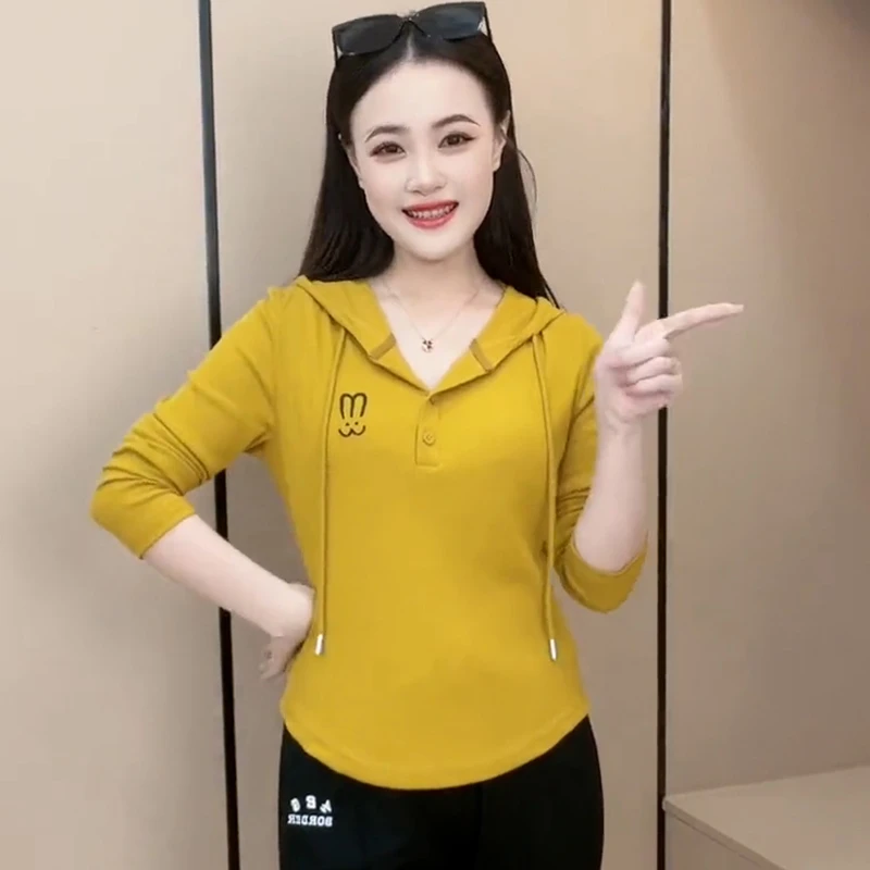 韩版连帽卫衣女2025年春秋季新款时尚修身显瘦弧形下摆长袖t恤女