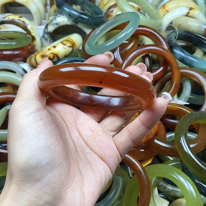 品***啡透闪石质玉手镯未镶嵌