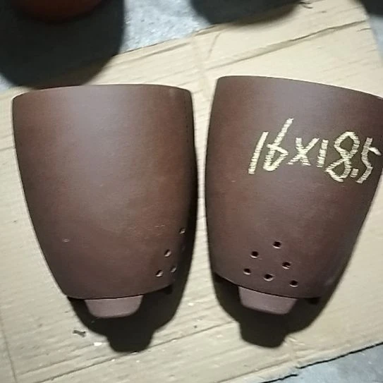 紫砂三角两个紫泥