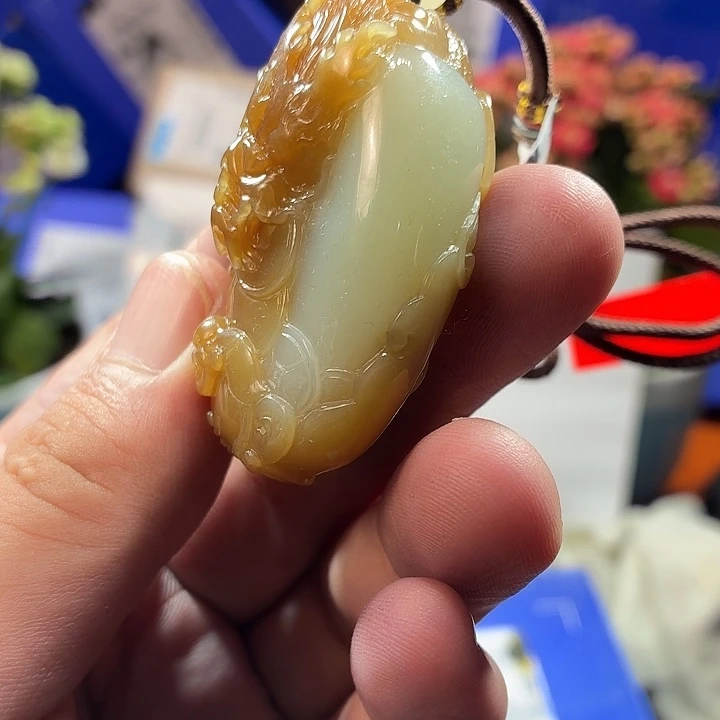 和田玉（糖玉）未镶嵌颈饰