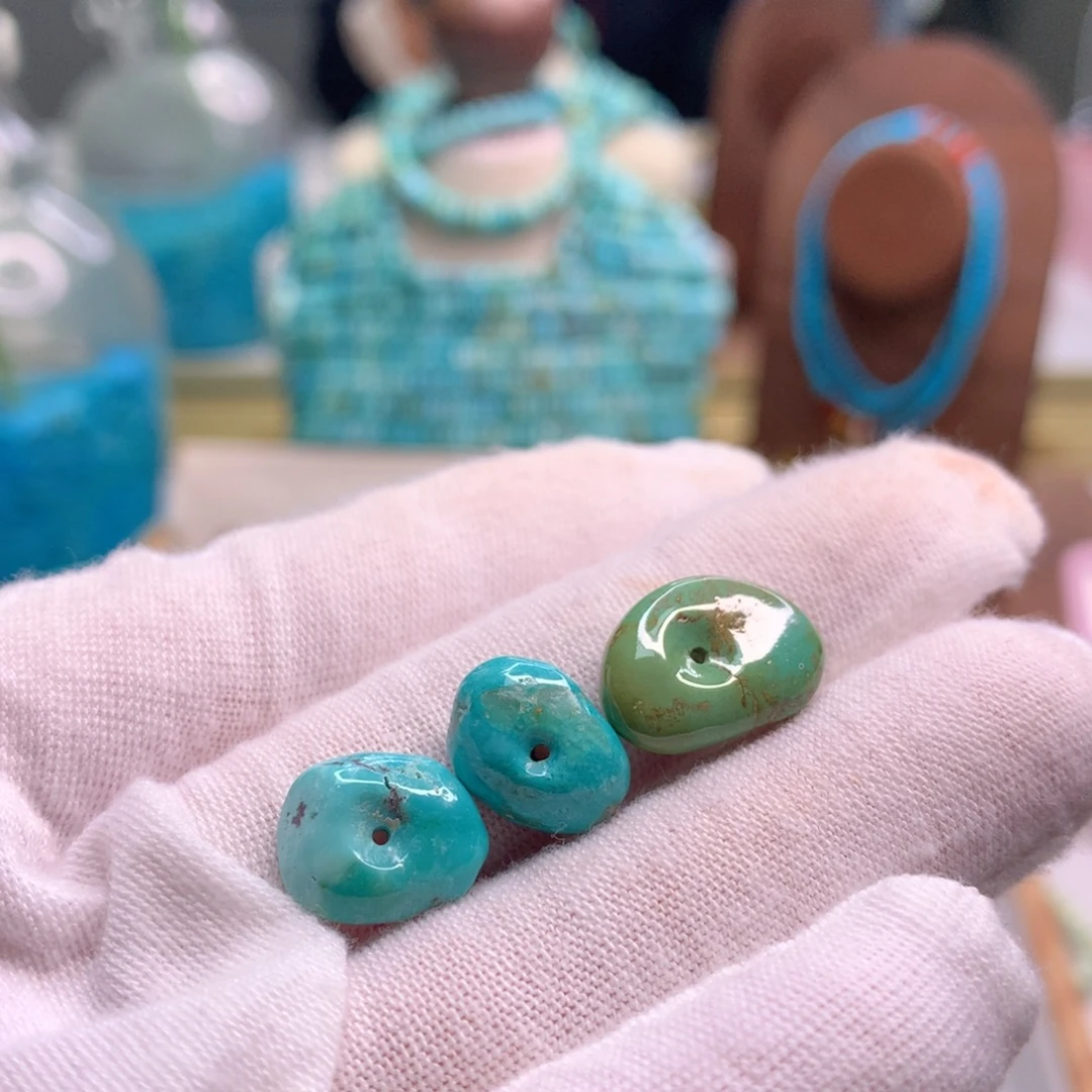 绿松石未镶嵌饰品