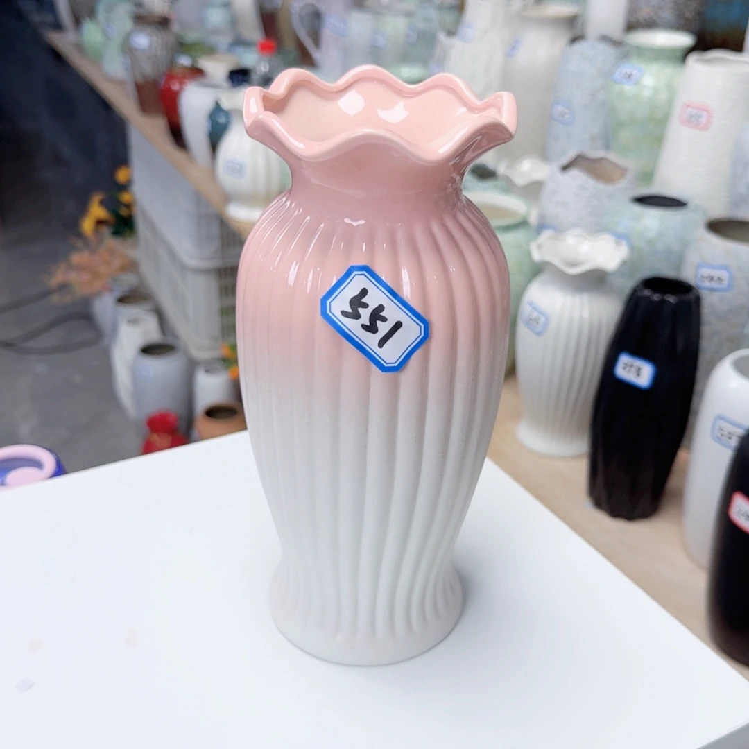 551号陶瓷高23厘米一个