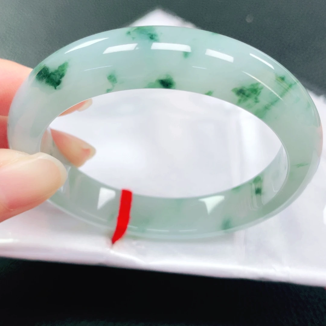 翡翠未镶嵌手镯56圈