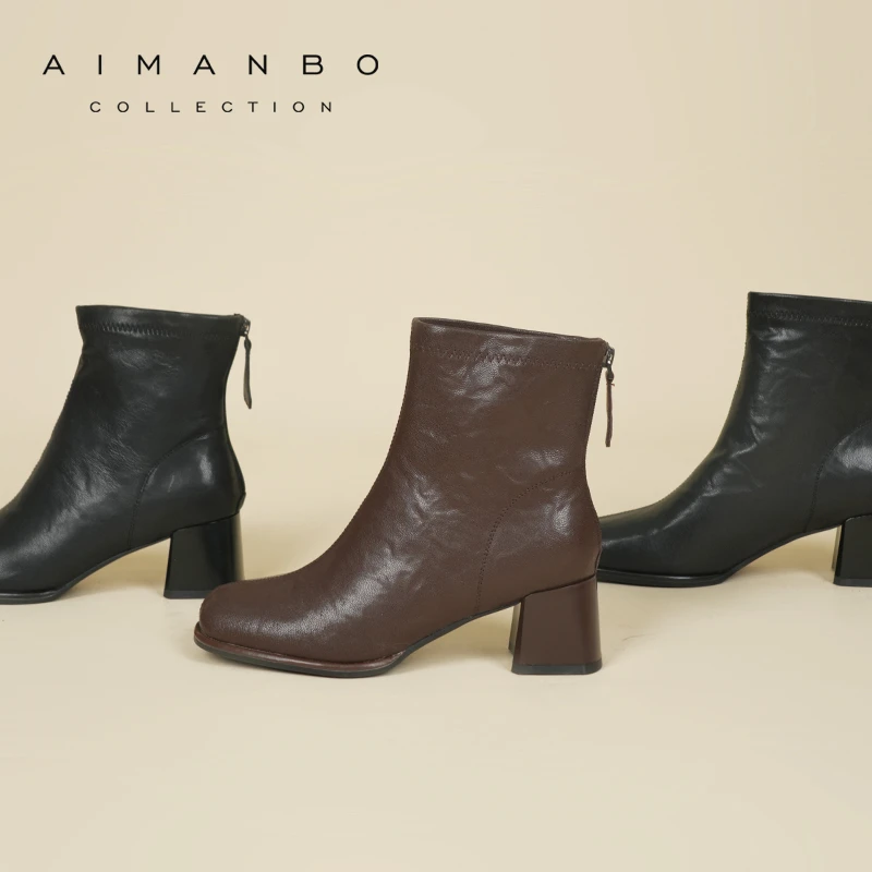 漫步佳人2025冬季新品复古褶皱显瘦高跟短靴子女鞋优雅时装靴单靴