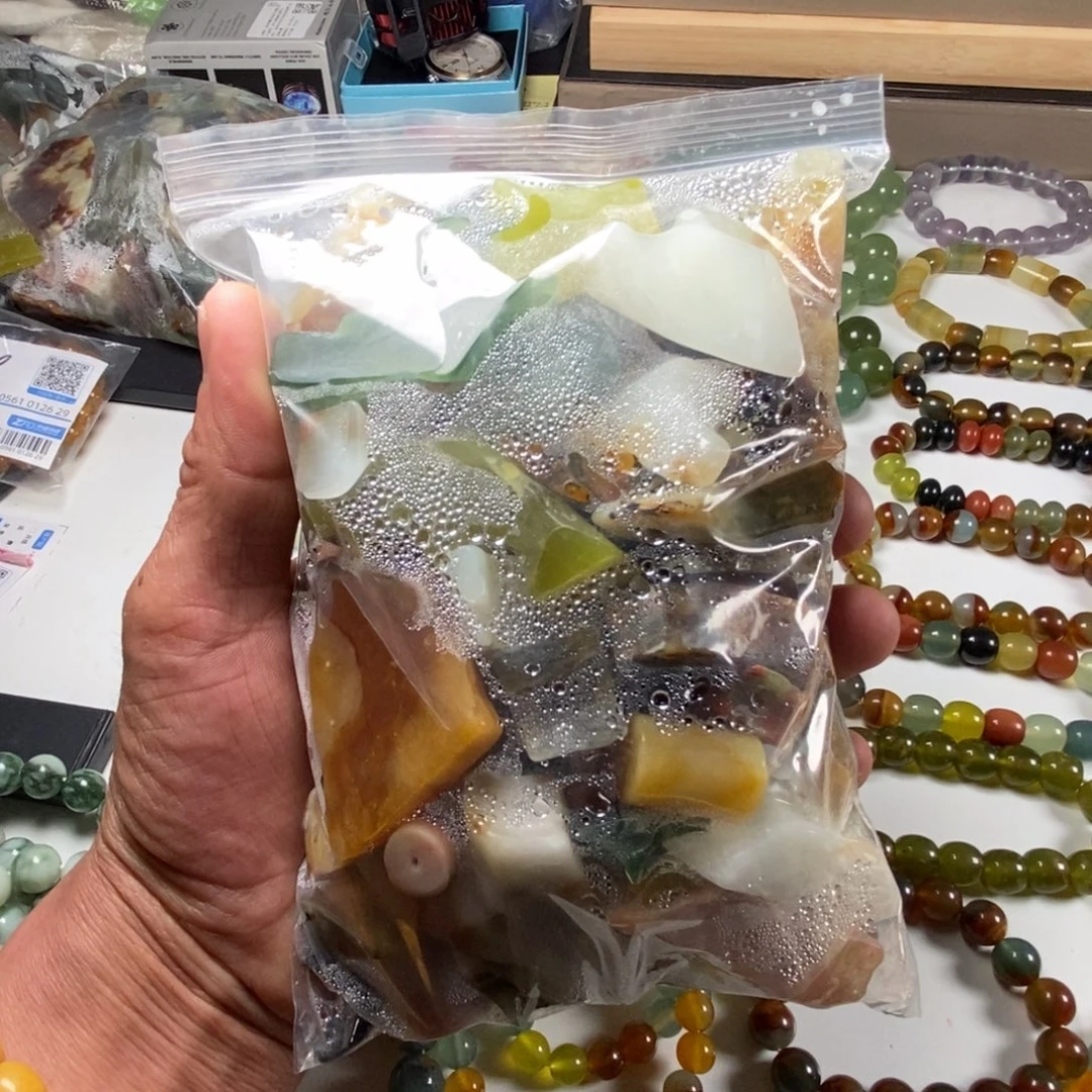 蛇纹石玉未镶嵌手链无科技岫玉花玉鱼缸石