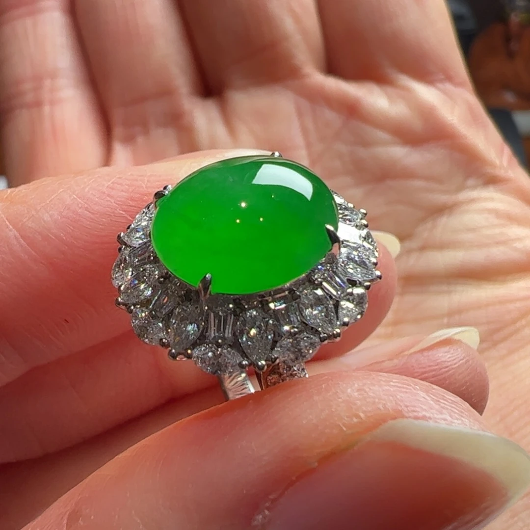 18K金镶嵌戒指翡翠缅料天然翡翠A货