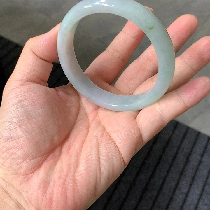 翡翠未镶嵌颈饰59.7圈