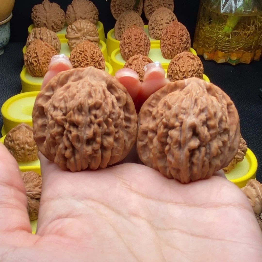 把件文玩核桃不****?