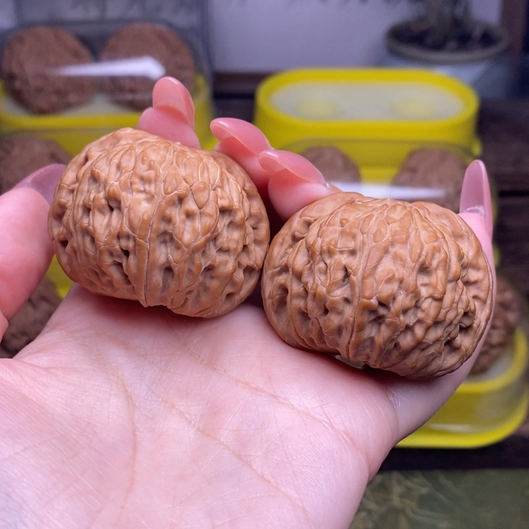 文玩核桃吊坠曹*豪全品43尺矮桩正磨