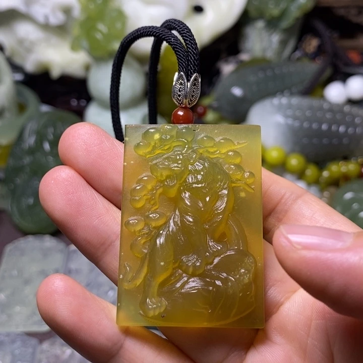 用***封未镶嵌岫玉岫玉挂件