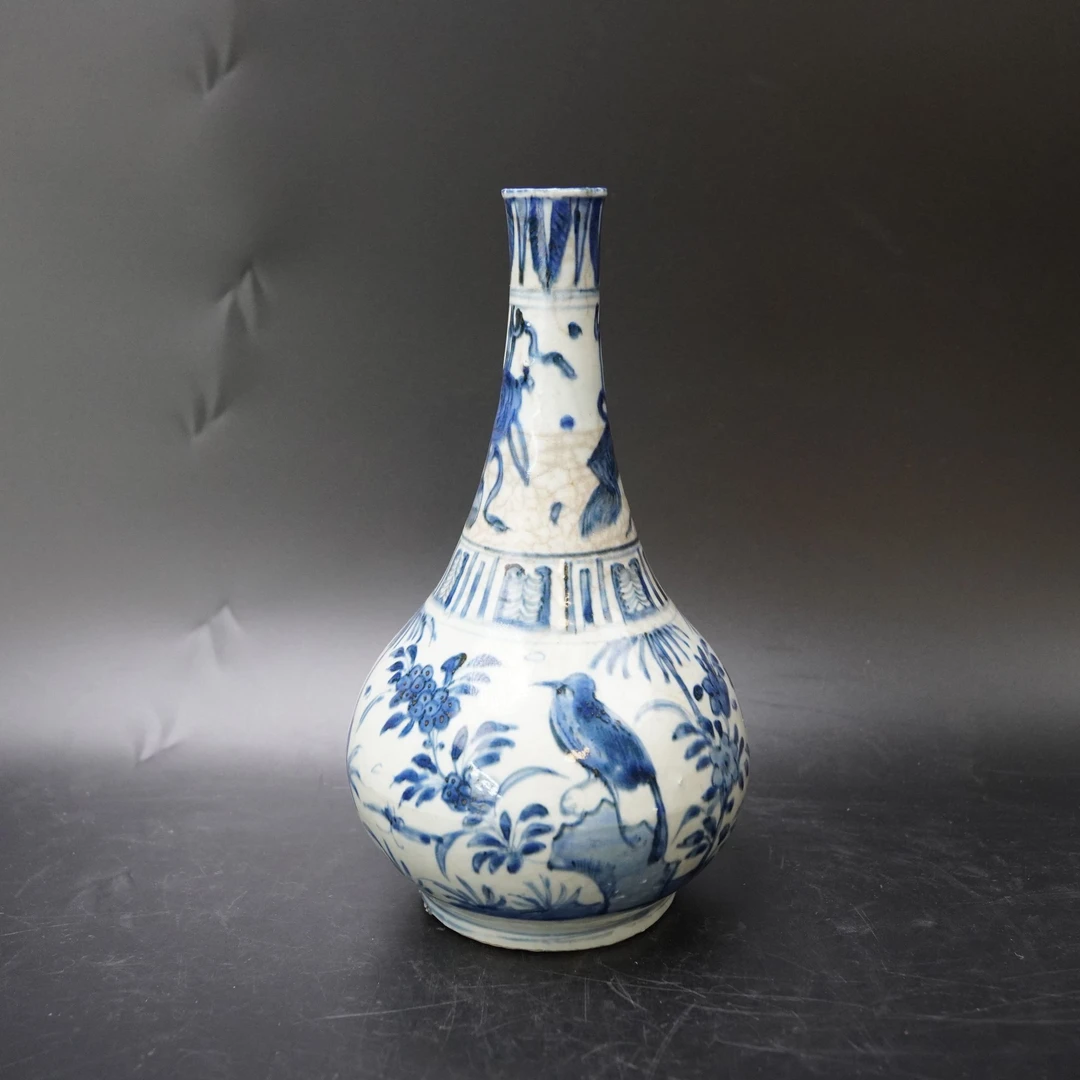 Lot.25090576明天启青花花鸟纹锥把瓶 高：约27.2cm