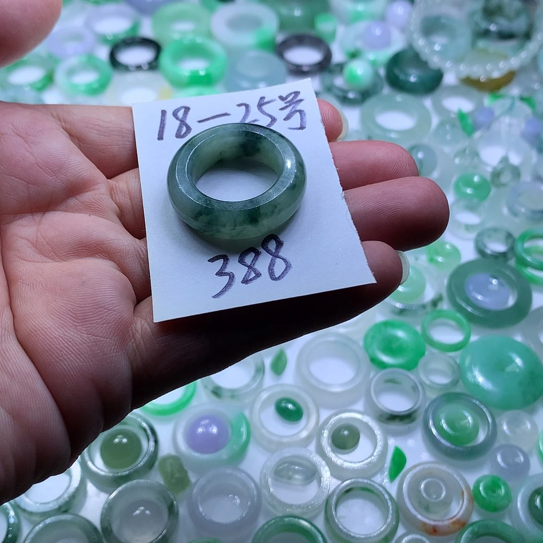 未镶嵌定制翡翠翡翠