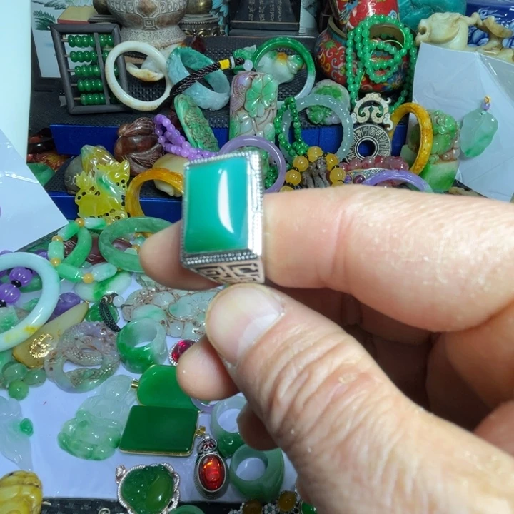 滴血莲花菩提吊坠