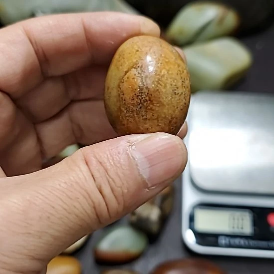 和田玉（糖玉）未镶嵌挂件