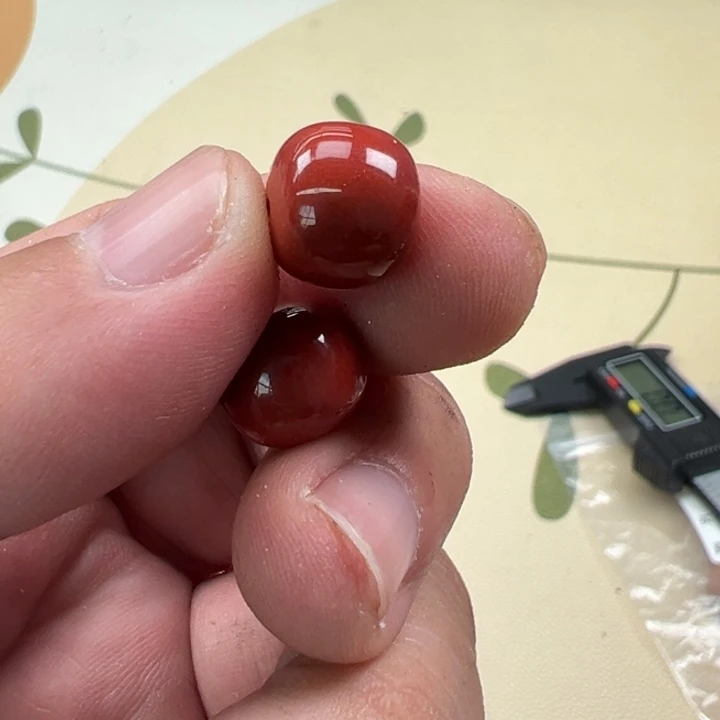 吊坠白玉菩提红色3294