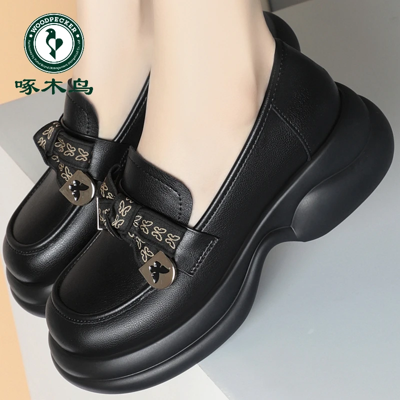 啄木鸟软皮单鞋新款英伦风小皮鞋厚底乐福鞋工作上班不累脚皮鞋女