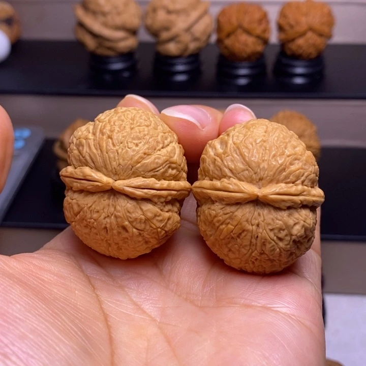 文玩核桃把件擂鼓双筋锤32