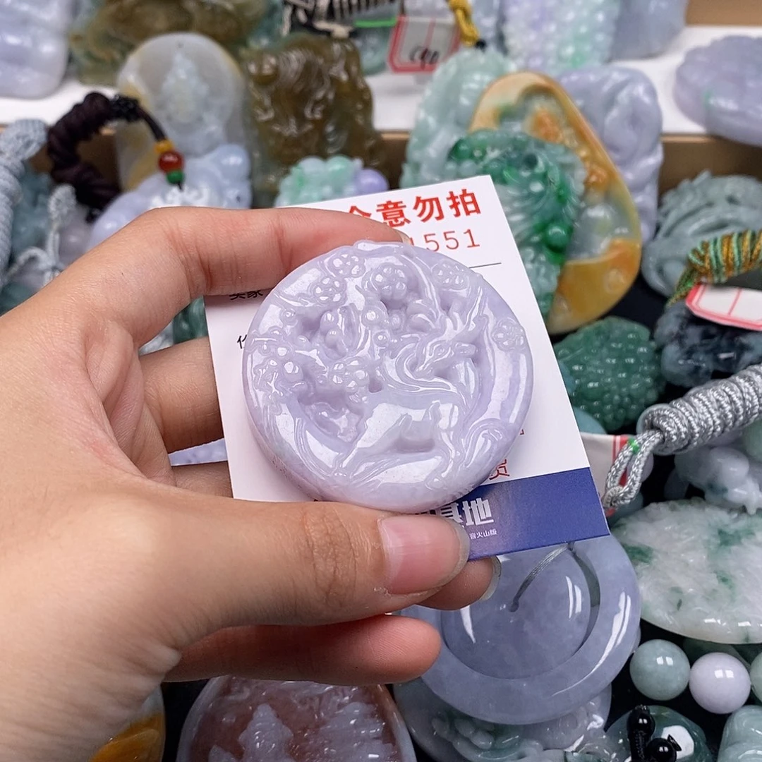 吊坠(不含链)未镶嵌翡翠