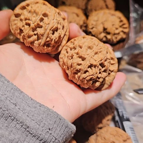 微***雨文玩核桃吊坠45.5白狮子