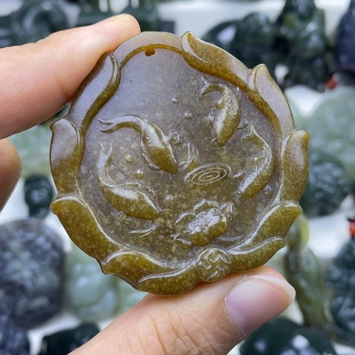 颈饰未镶嵌和田玉