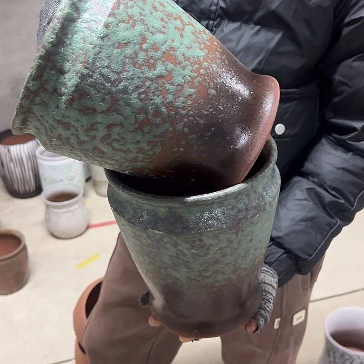 高度22厘米口20厘米