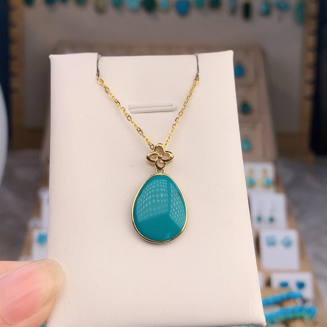 绿松石18K金镶嵌颈饰