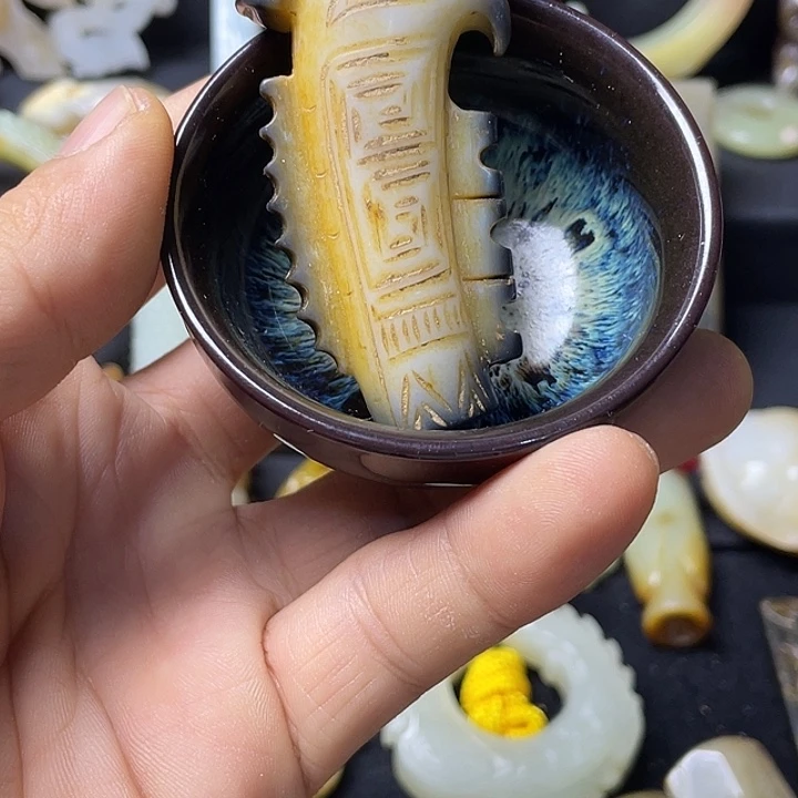 彪***哥精美挂件一个精美