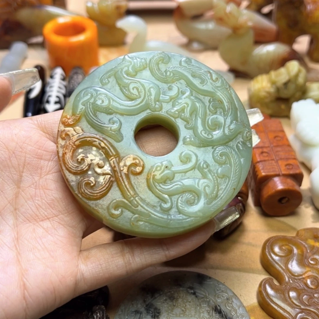 【闪购商品】蛇纹石玉颈饰未镶嵌