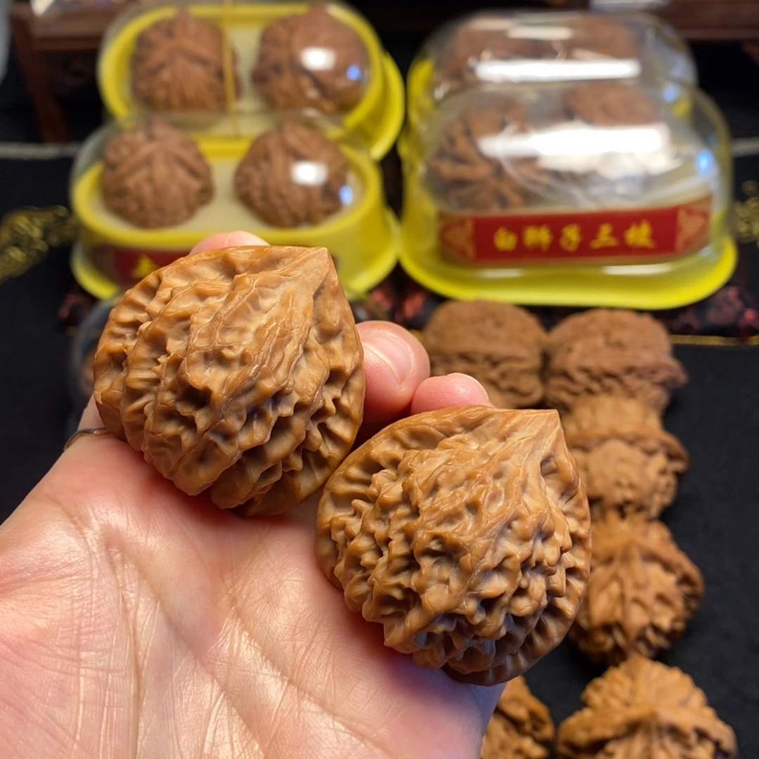 桃核把件三角桩龙门涧