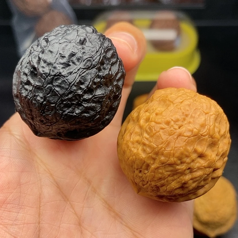 【闪购商品】把件文玩核桃39尺蛇皮元宝