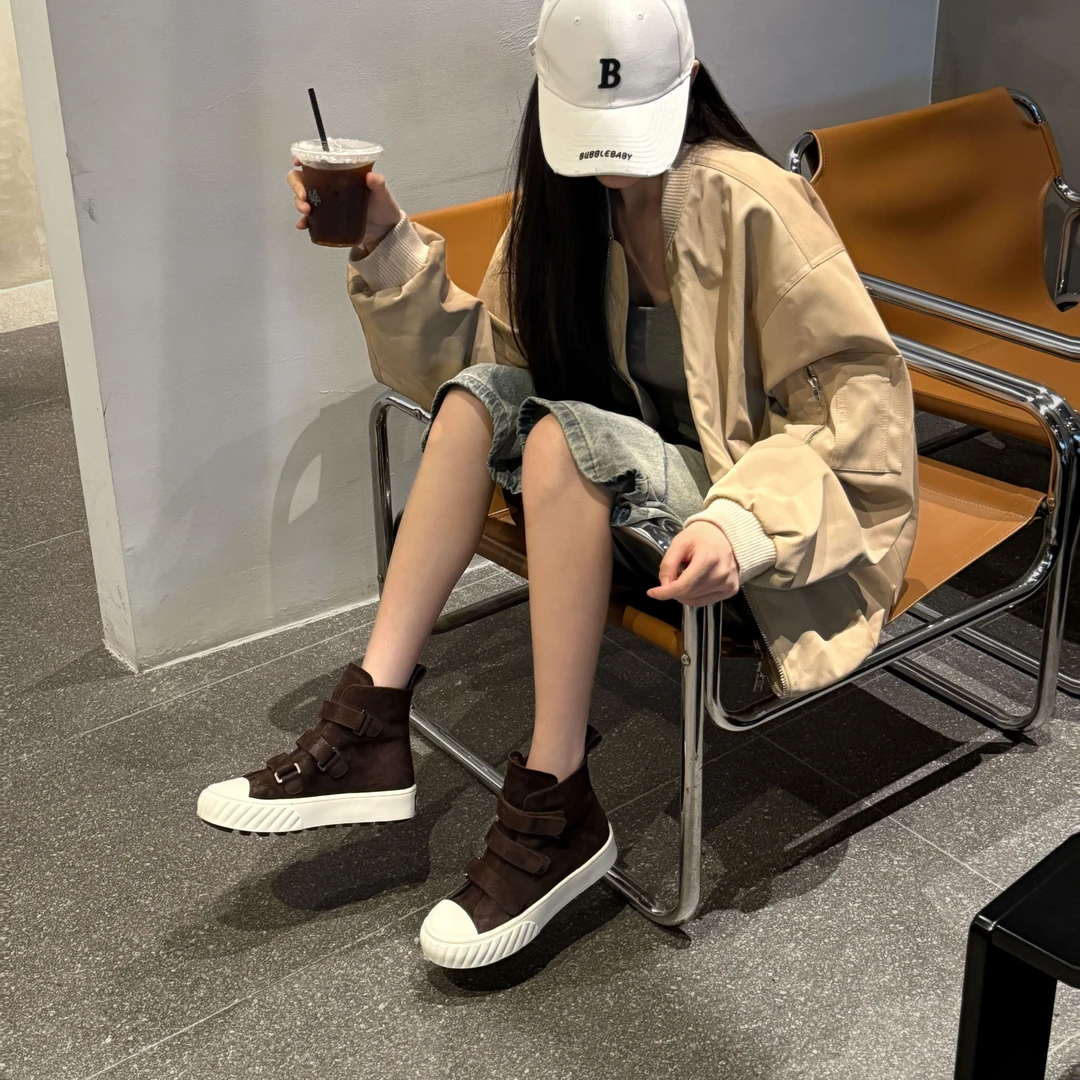 小发喵「 炙热摩登魔术贴厚底高帮板鞋｜撞色飒爽腔调先锋履程」