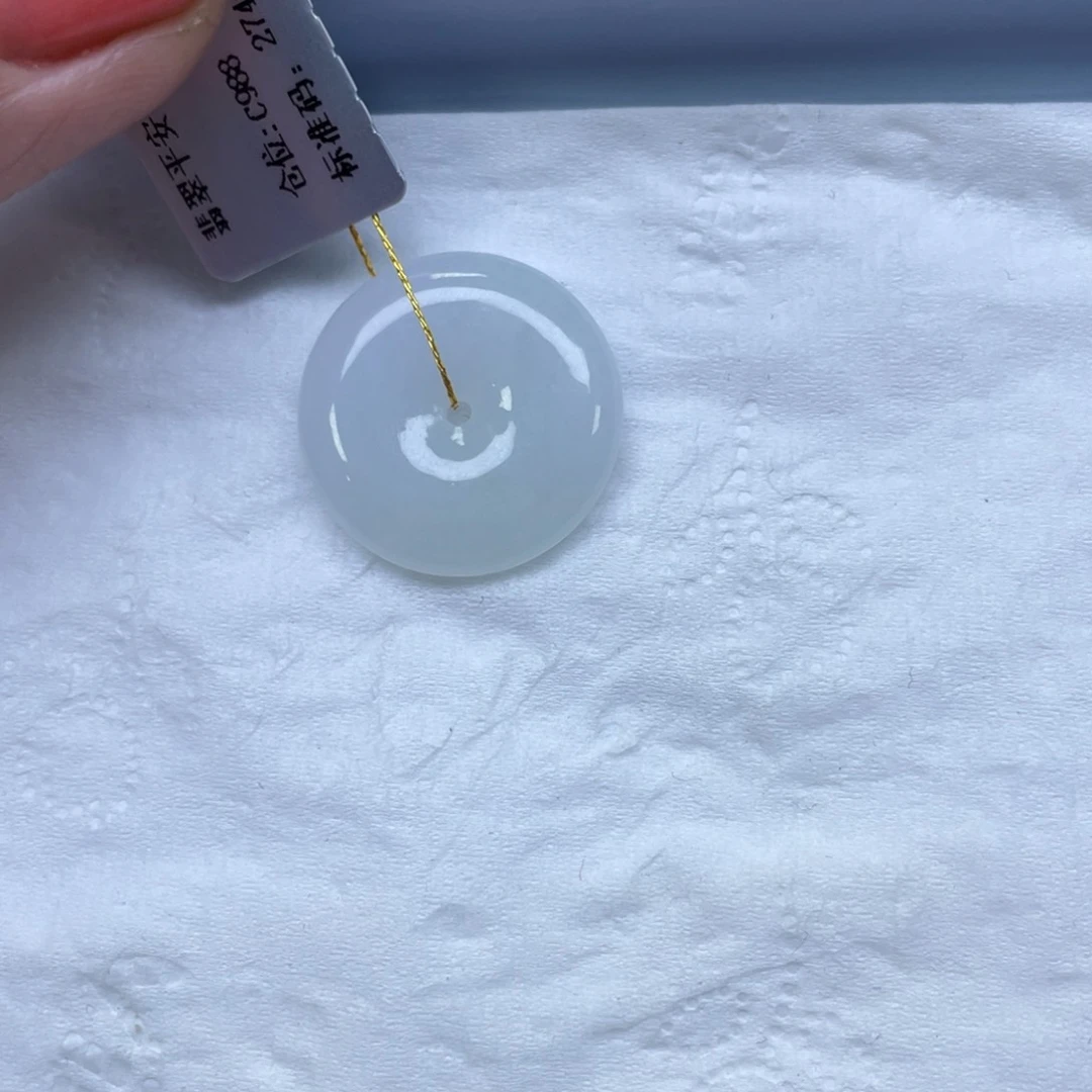 颈饰未镶嵌翡翠平安扣