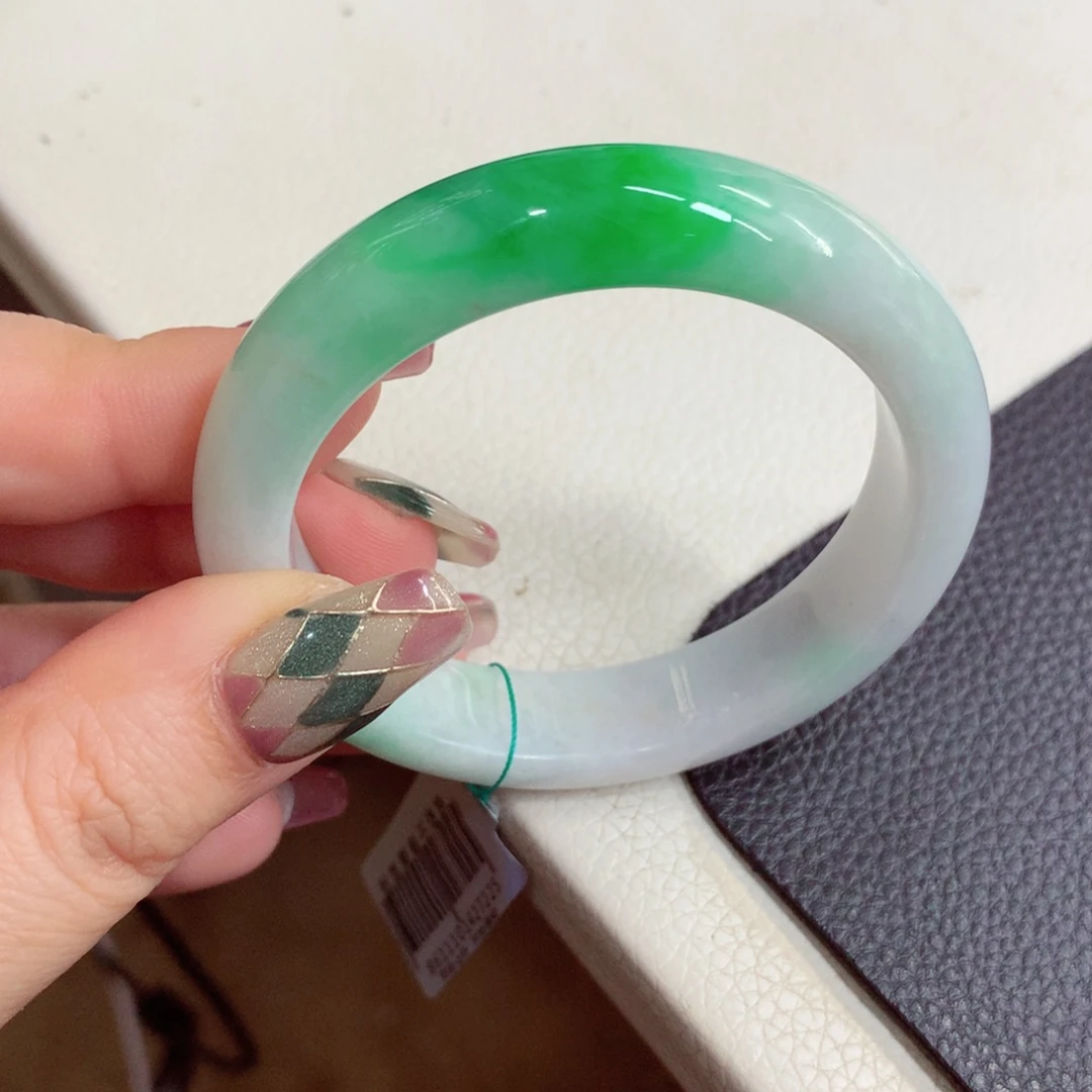 未镶嵌手镯翡翠缅甸