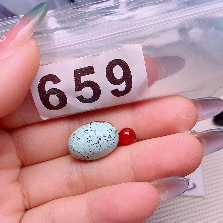 南红玛瑙未镶嵌珠宝奇石