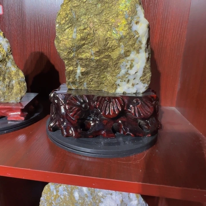 至***宝金属图图来咯哦哦哦哦哦