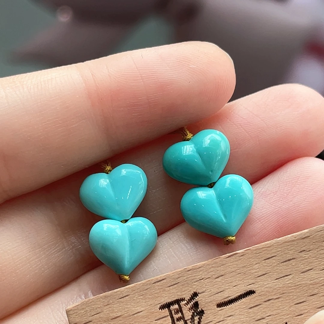 未镶嵌绿松石颈饰