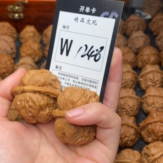 吊坠桃核我是第一百37
