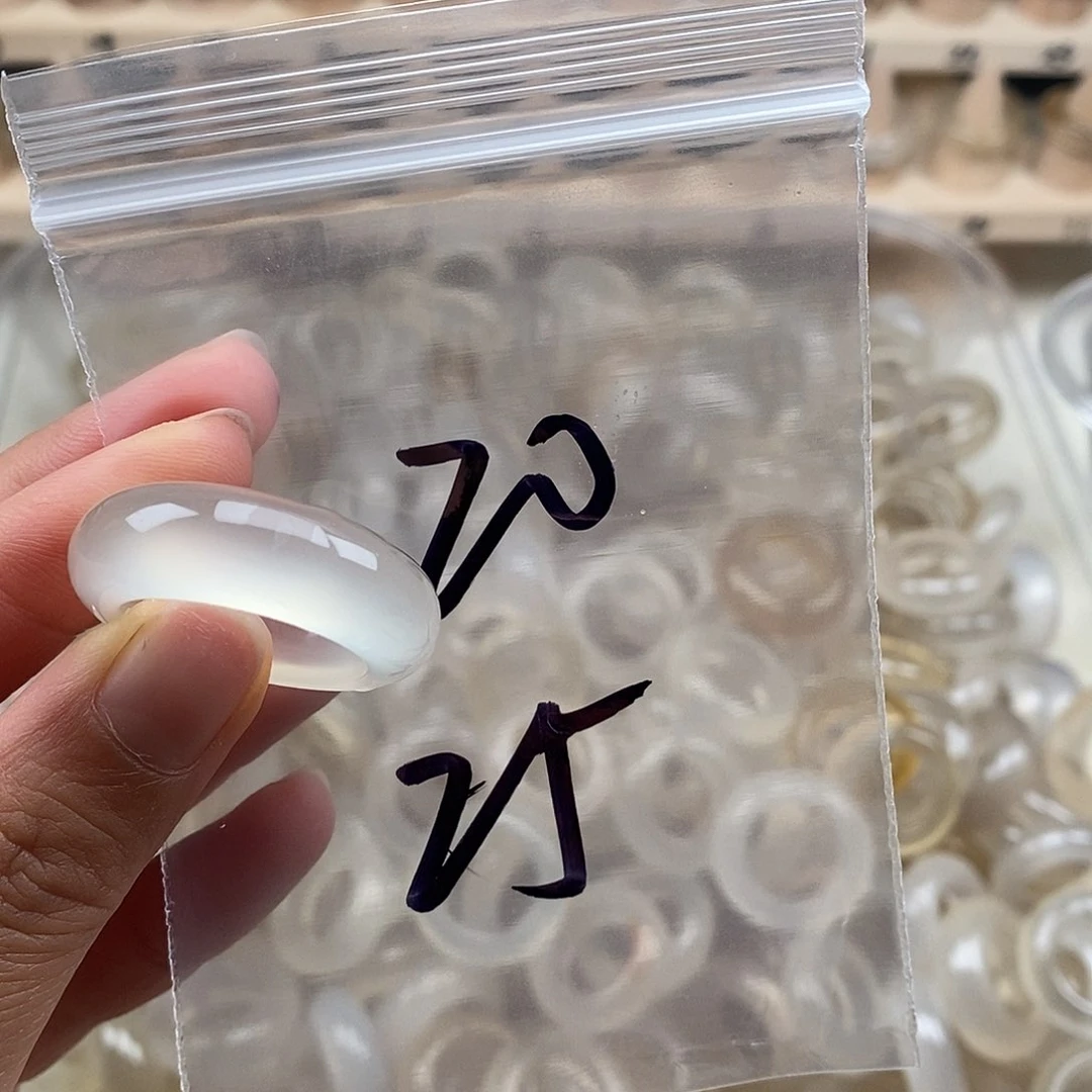 未镶嵌戒指玛瑙/玉髓丞*
