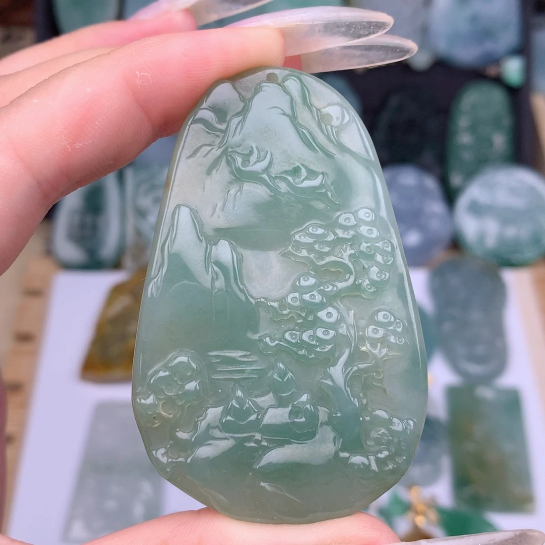 定制翡翠未镶嵌山水