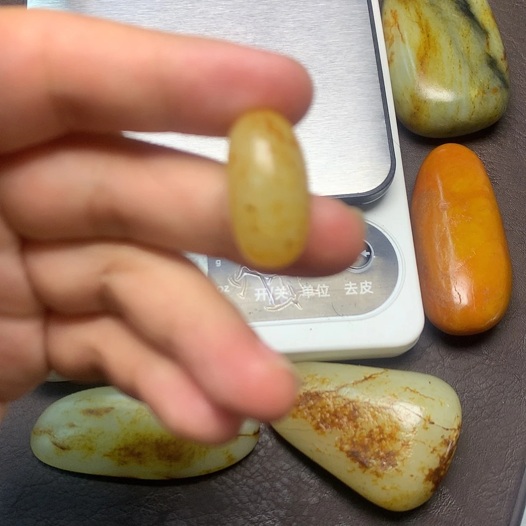 和田玉（糖玉）未镶嵌挂件