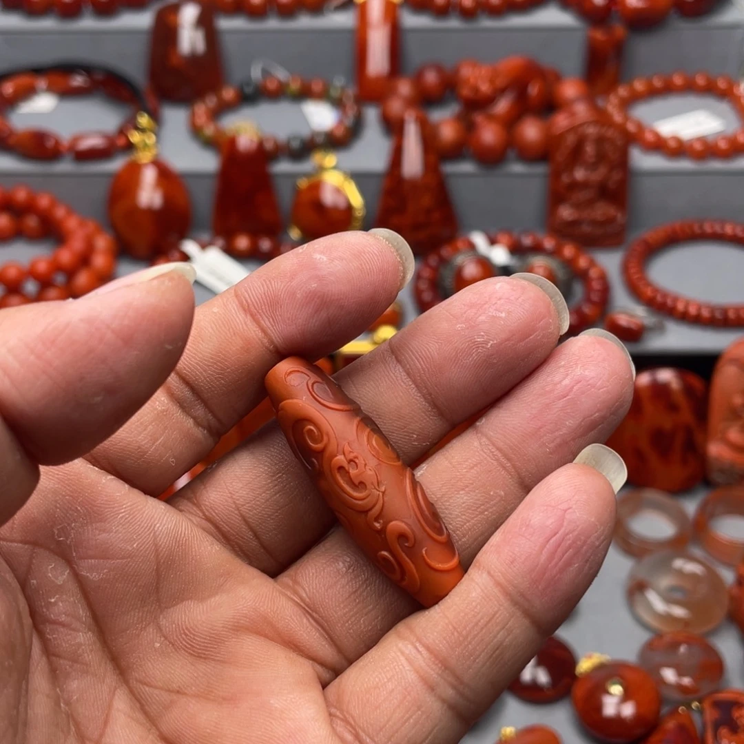 南红玛瑙未镶嵌珠宝奇石吊坠