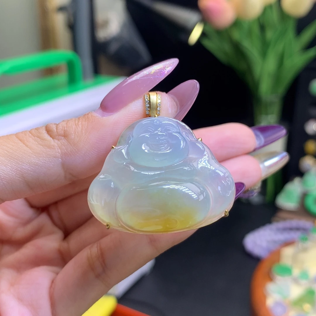 颈饰18K金镶嵌翡翠