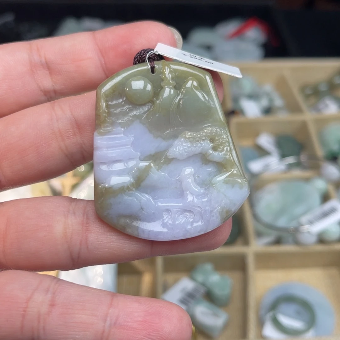 颈饰未镶嵌翡翠山水