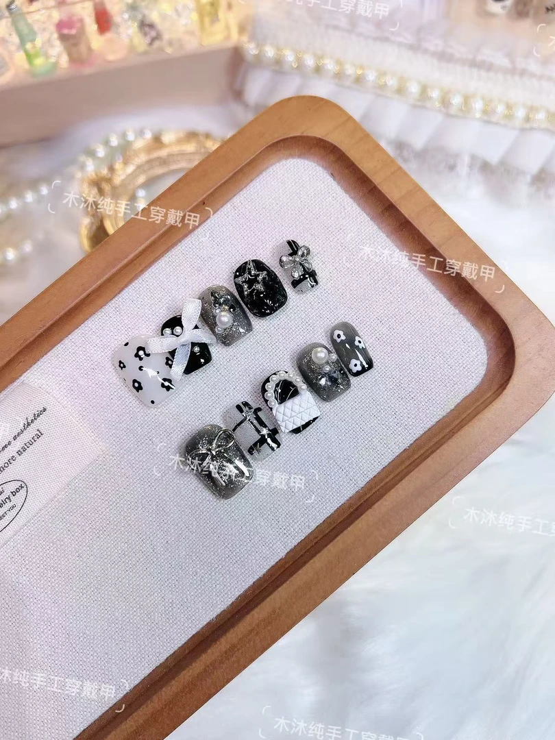 【小香风】捏捏手绘款纯手工穿戴甲